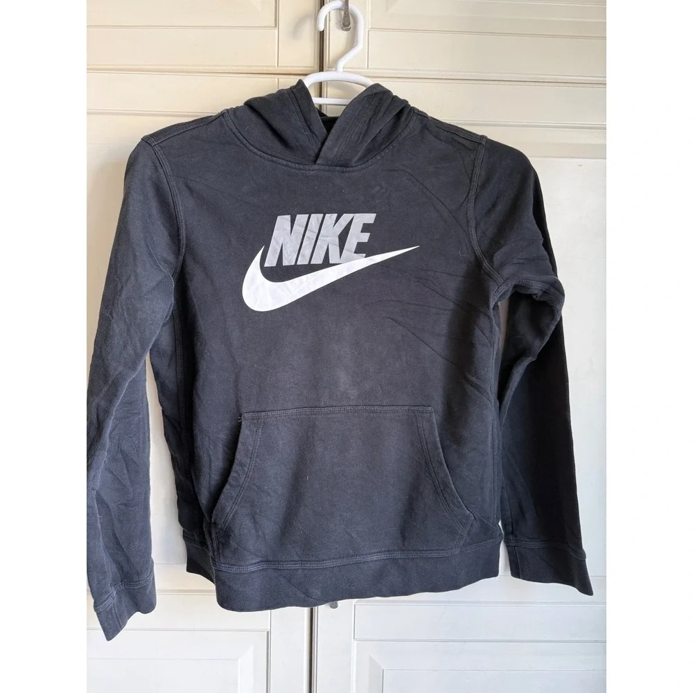 Nike Boys Youth XL Pullover Hoodie Black White Futura Logo‎ Fleece Sweatshirt